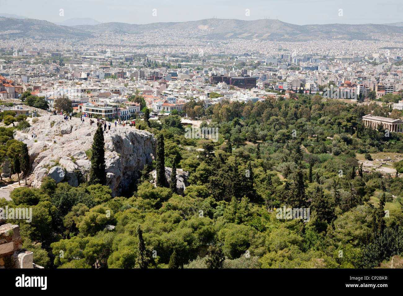 L'Aréopage Hill et le Temple d'Héphaïstos, vue de l'Acropole. Athènes, Grèce. Banque D'Images