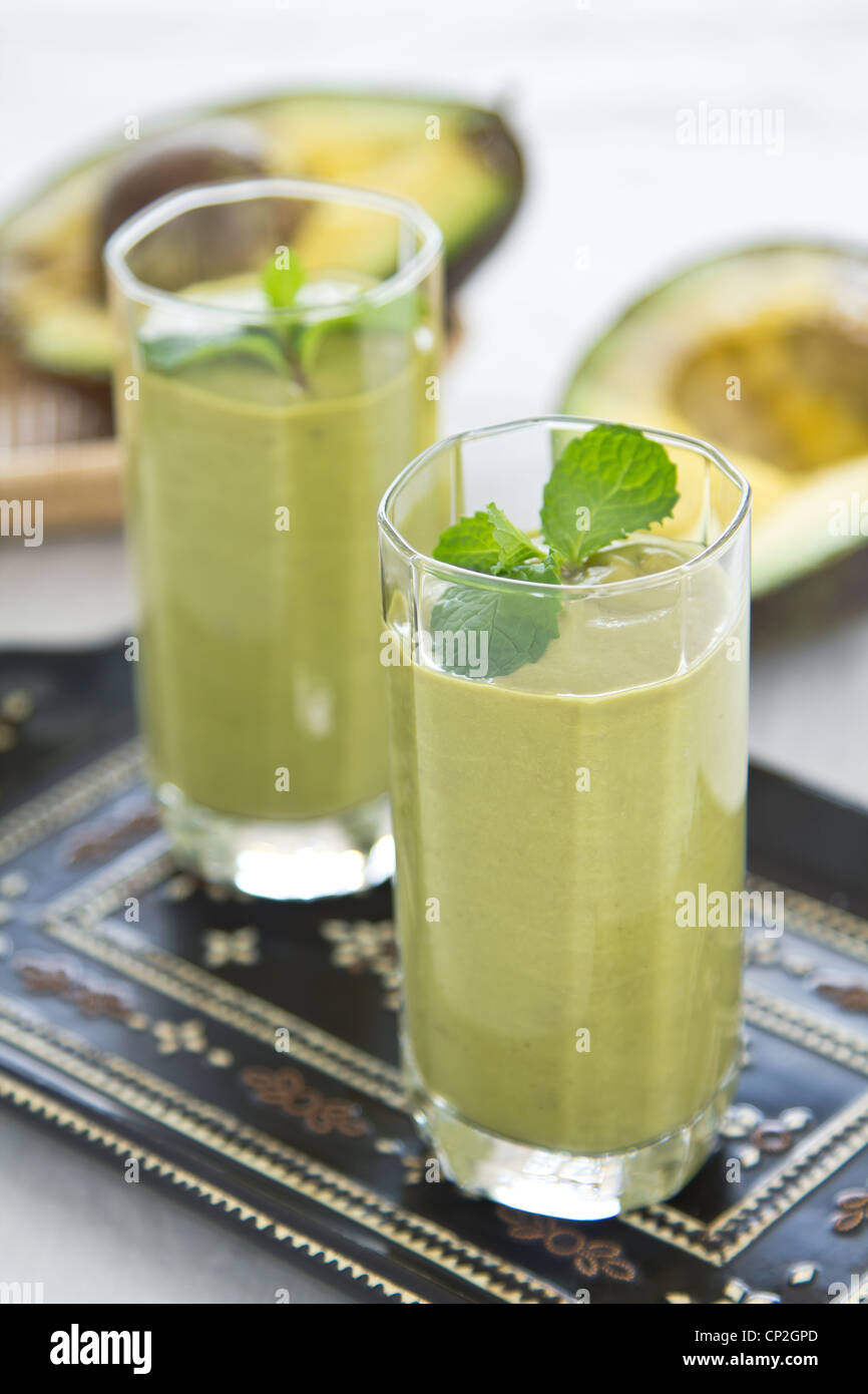 Smoothie d'avocat [ boisson saine] Banque D'Images