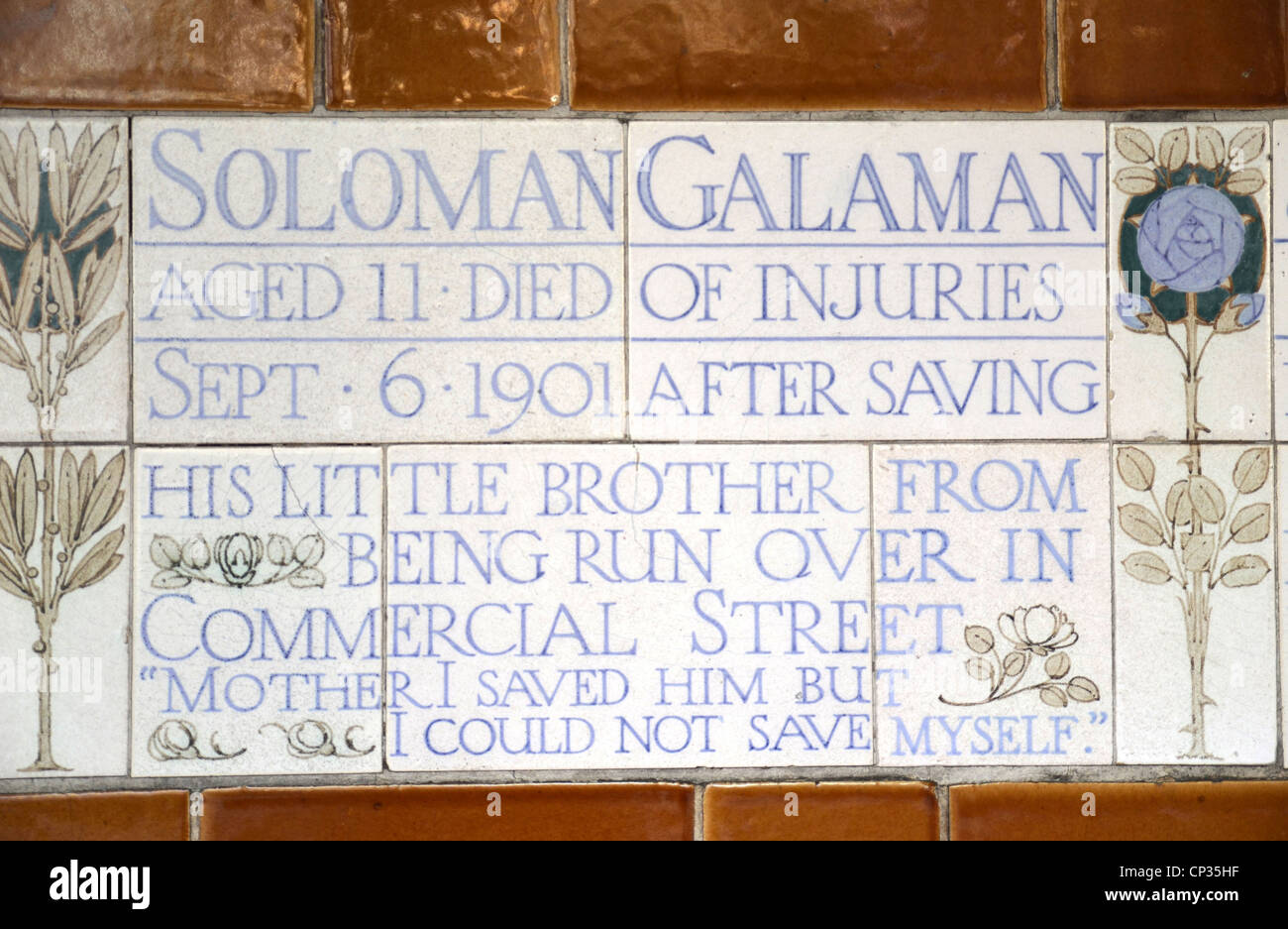 Plaque pour l'hero Soloman Galaman dans Postman's Park London Banque D'Images