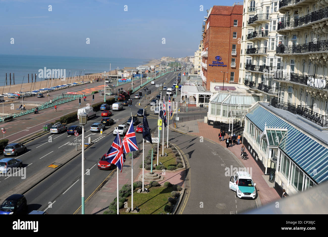 Union européenne drapeaux au vent à l'extérieur du Grand Hotel Brighton Seafront UK Banque D'Images