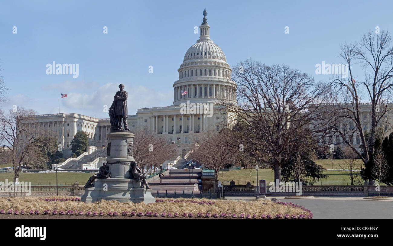 Le Capitole à Washington DC, USA sur une journée ensoleillée. Banque D'Images