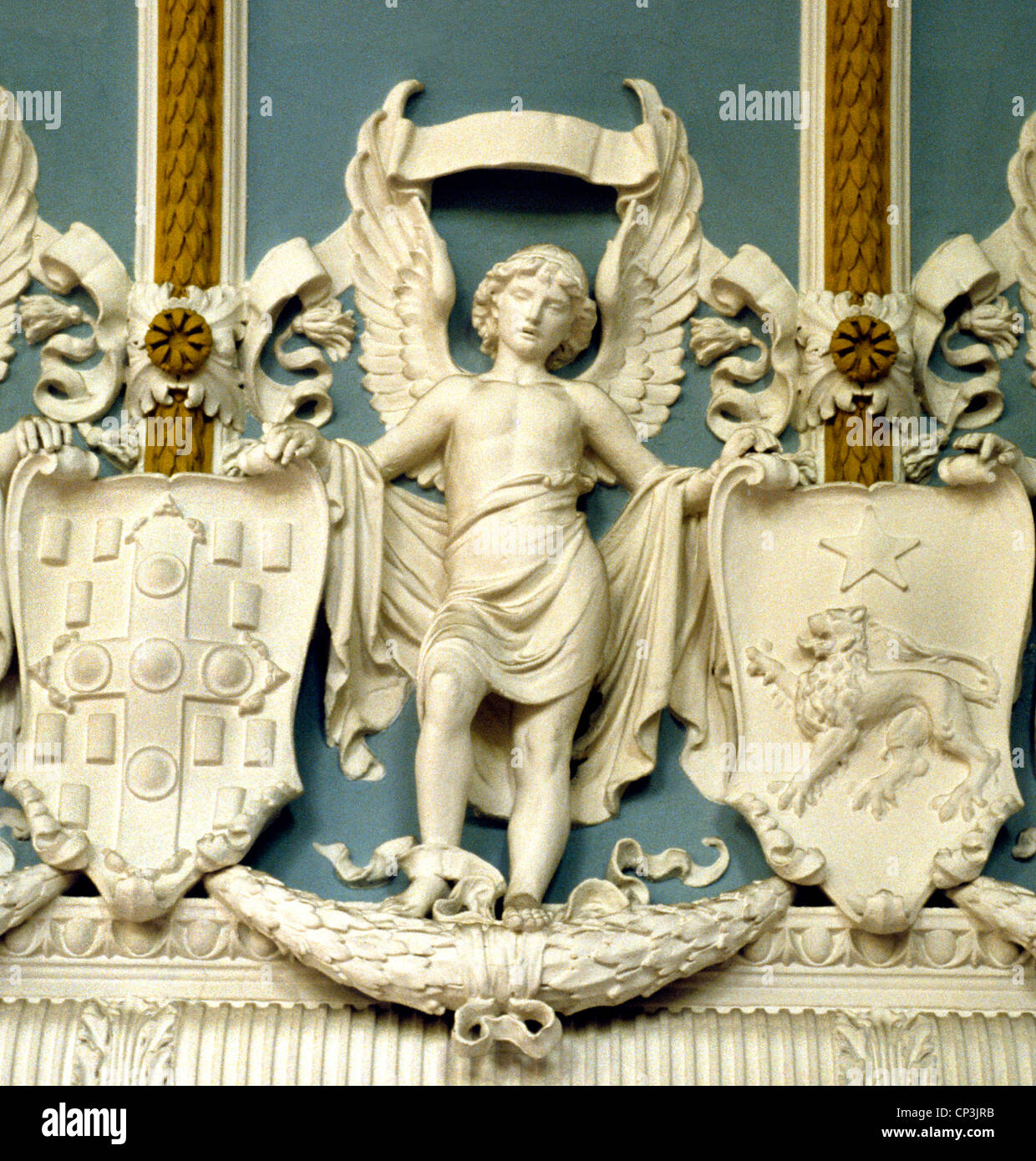 St Botolphs, Aldgate. Les anges au plafond en plâtre sculpté, Victorian London England UK English sculptures sculpture église églises Banque D'Images