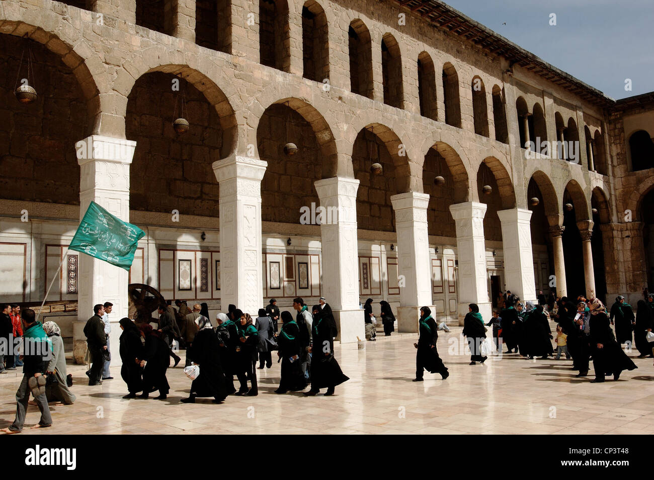 Syrie Damas. Vieille Ville (un site du patrimoine mondial par l'UNESCO, 1979). Grande Mosquée des Omeyyades (709-715 AD), porche cour Banque D'Images