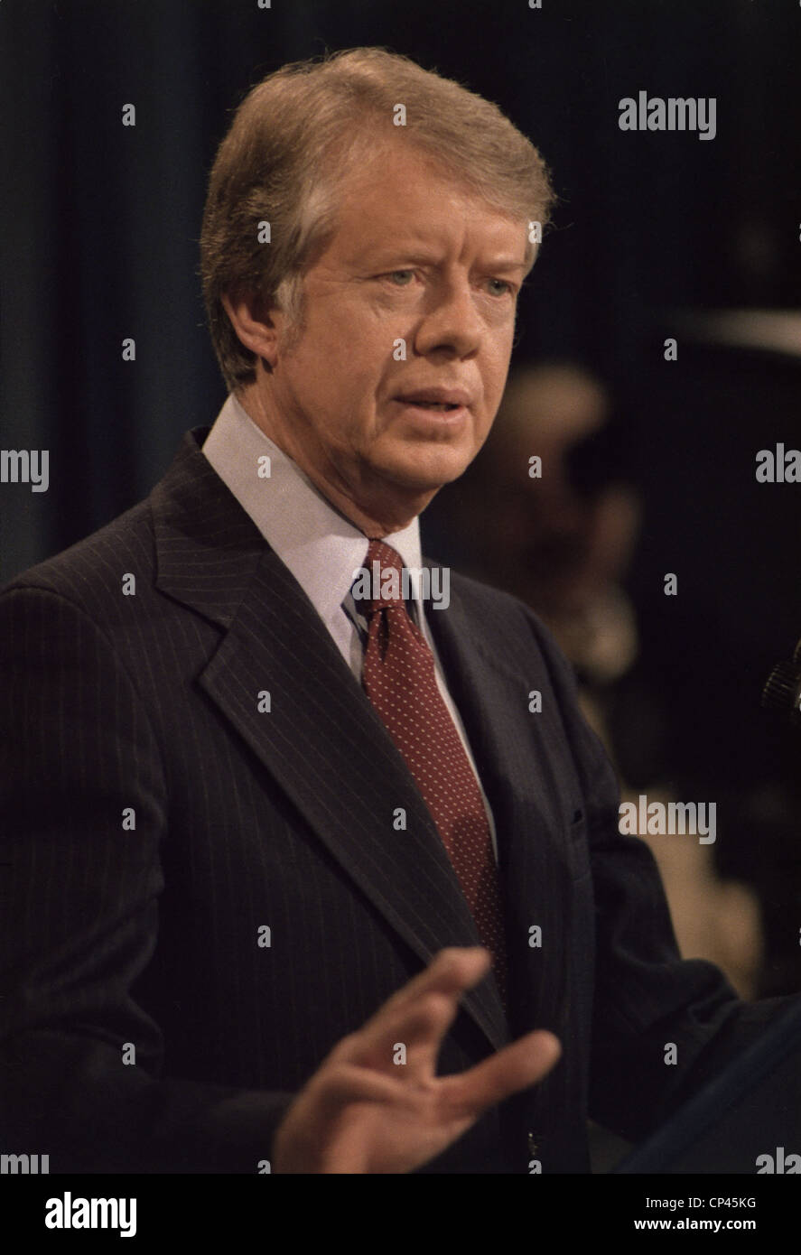 Le président Jimmy Carter s'exprimant lors d'une conférence de presse. Ca. 1977-1980. Banque D'Images