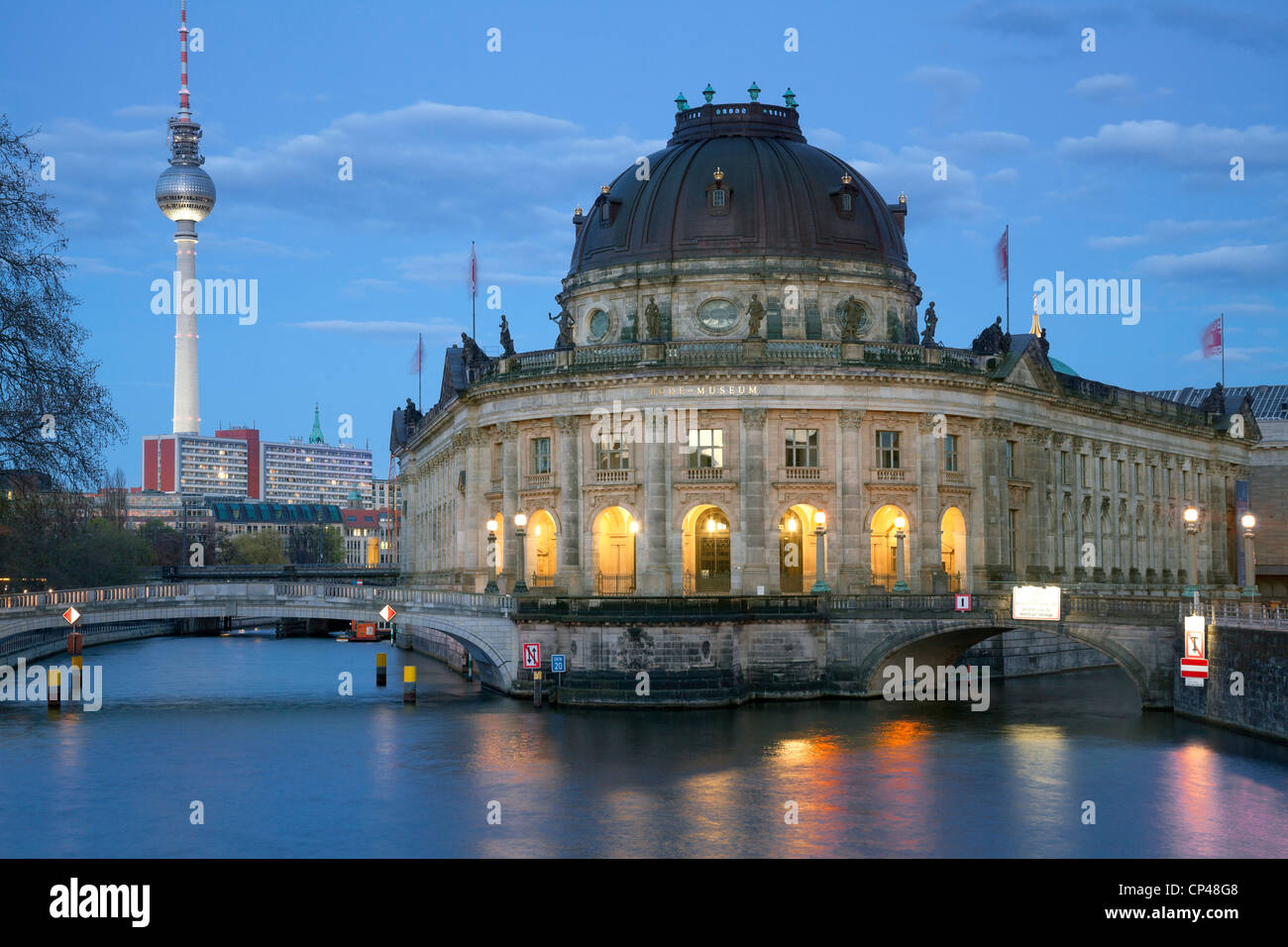 Musée de Bode et Fernsehturm, Berlin, Allemagne Banque D'Images