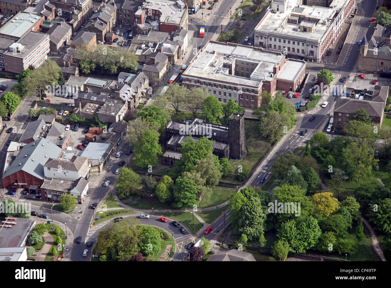 Vue aérienne de l'église St Mary, le centre-ville de Barnsley Banque D'Images