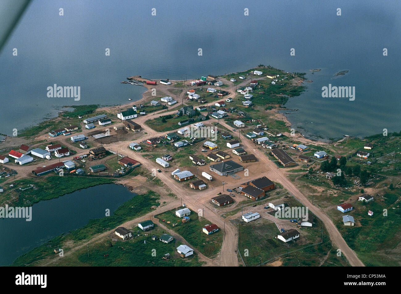 Canada - Territoires du Nord-Ouest - Fond du Lac, Cree Indian village sur le lac Athabasca. Vue aérienne. Banque D'Images