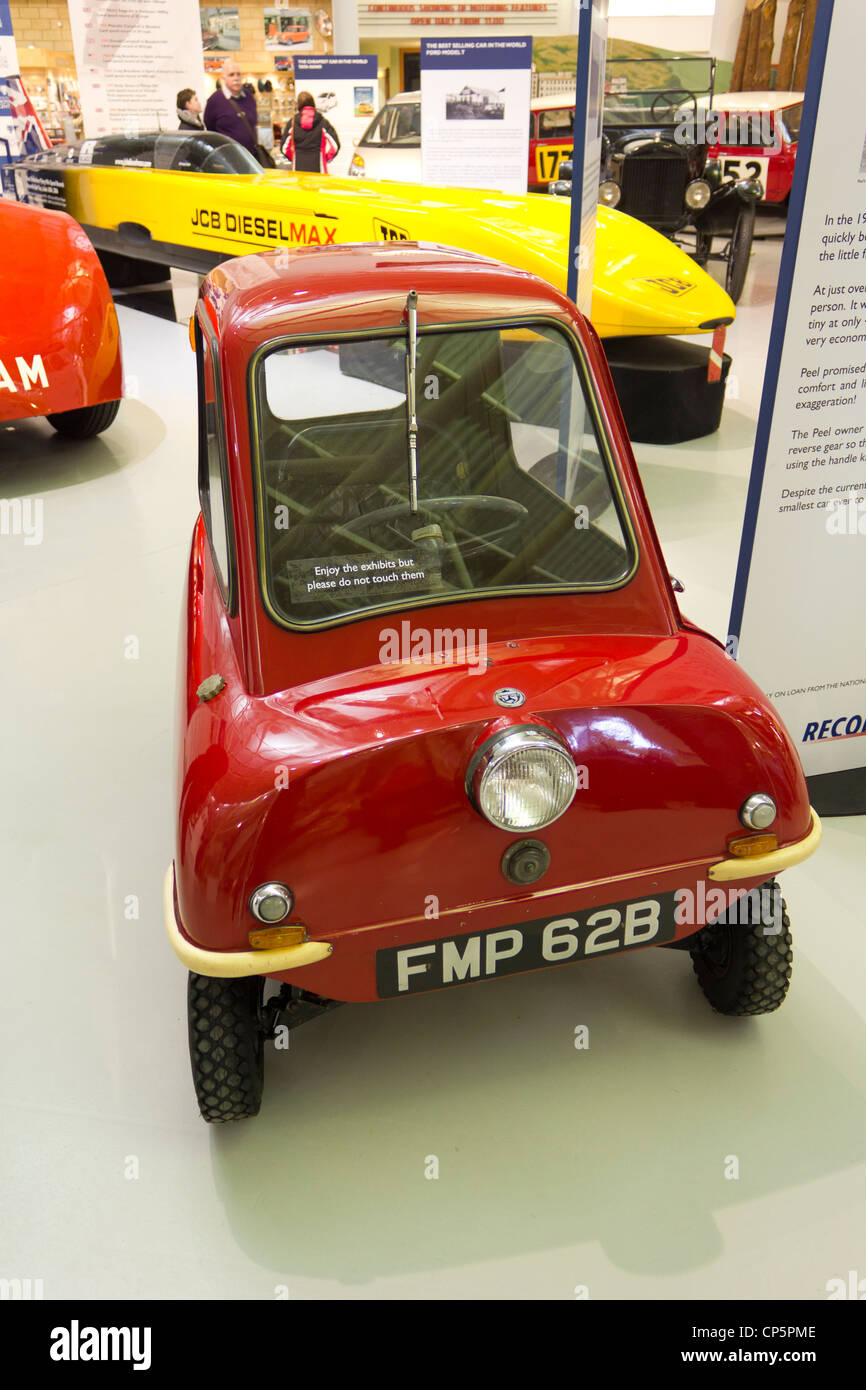 La plus petite voiture des mondes Banque de photographies et d'images à  haute résolution - Alamy