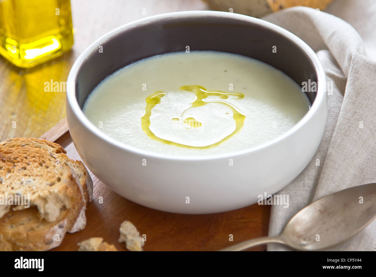 Soupe de chou-fleur Banque D'Images Soupe de chou-fleur Banque D'Images