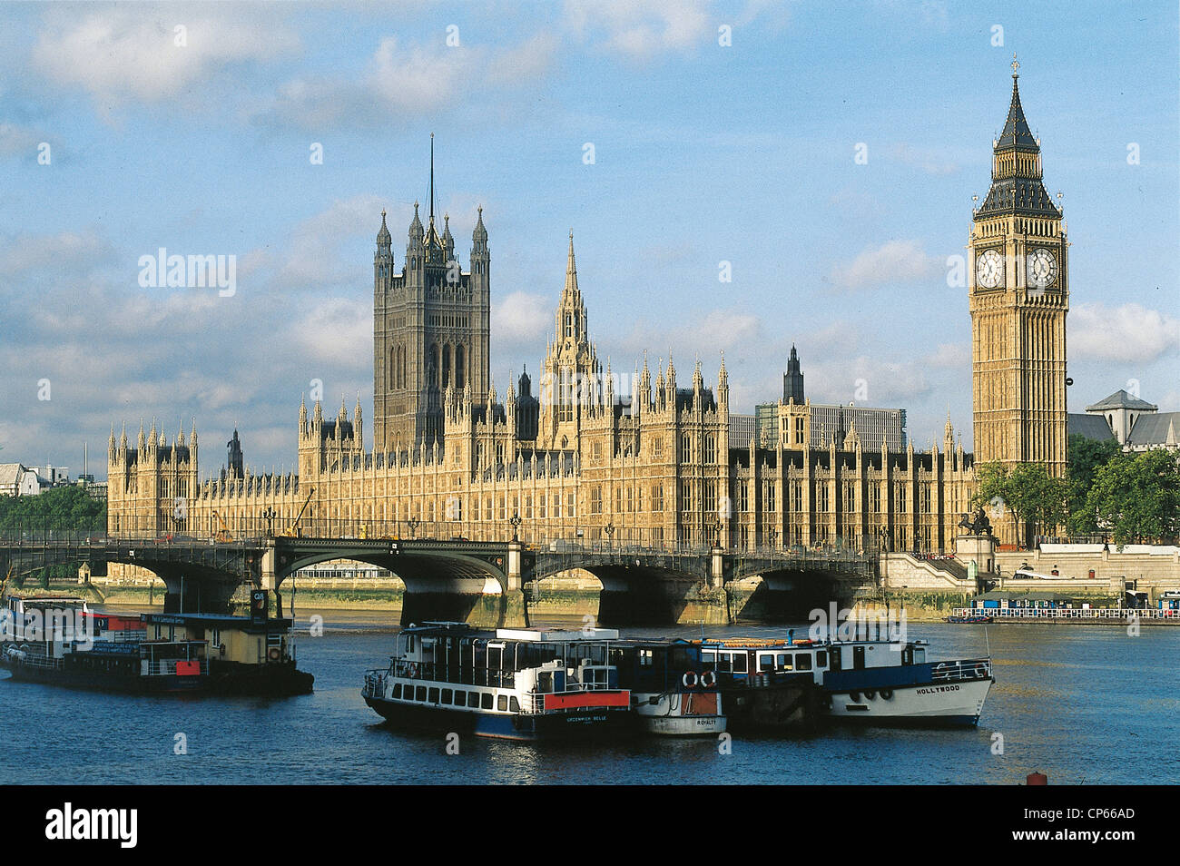 Royaume-uni Angleterre Londres Le Parlement européen vu par la Thames Banque D'Images