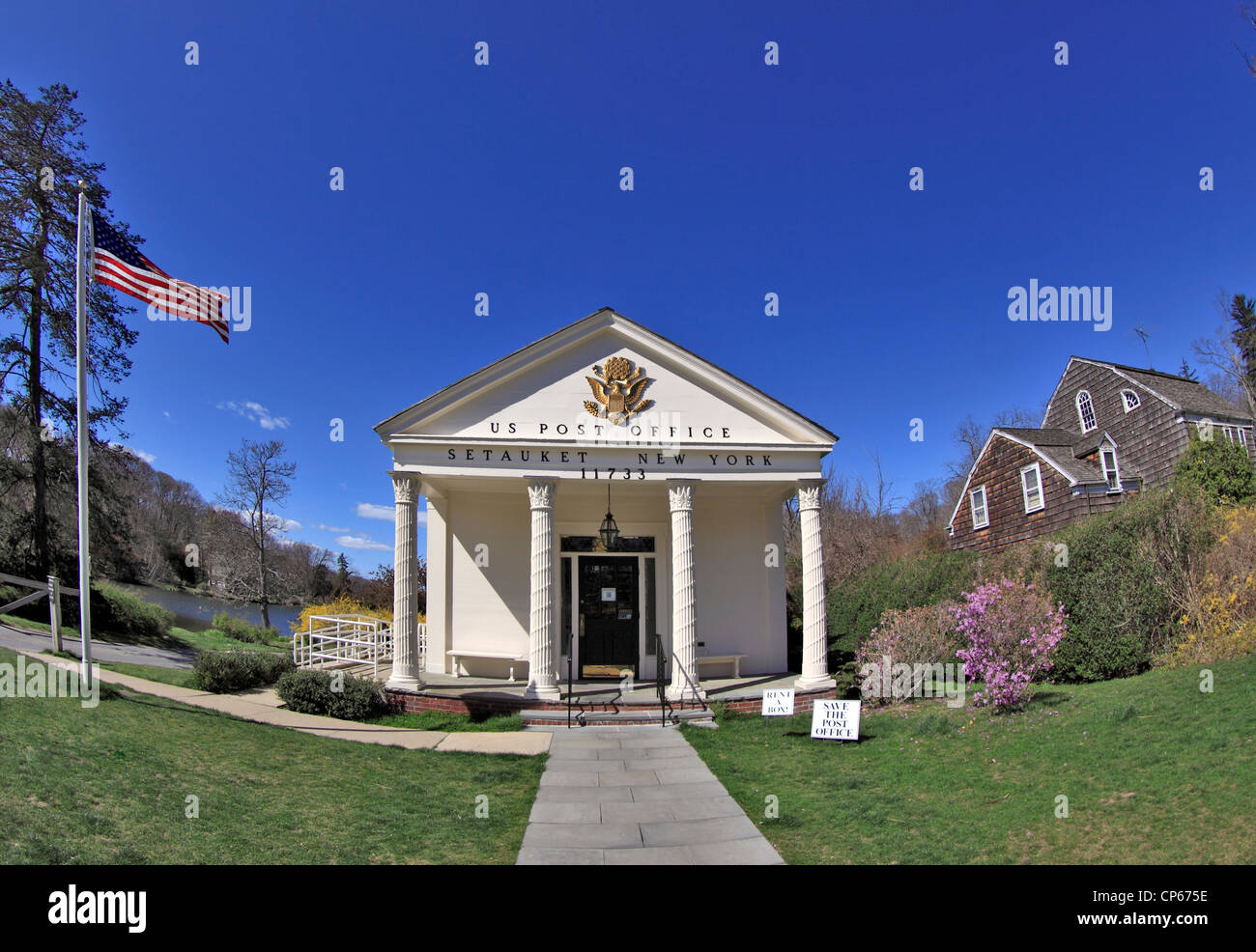 Bureau de poste et Melville Memorial Park Setauket Long Island NY Banque D'Images