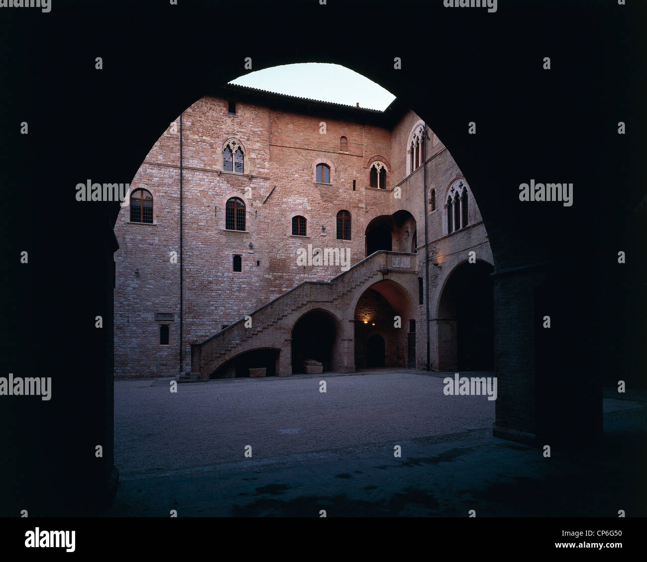 Ombrie - Foligno. Palazzo Trinci, LA COUR. Banque D'Images