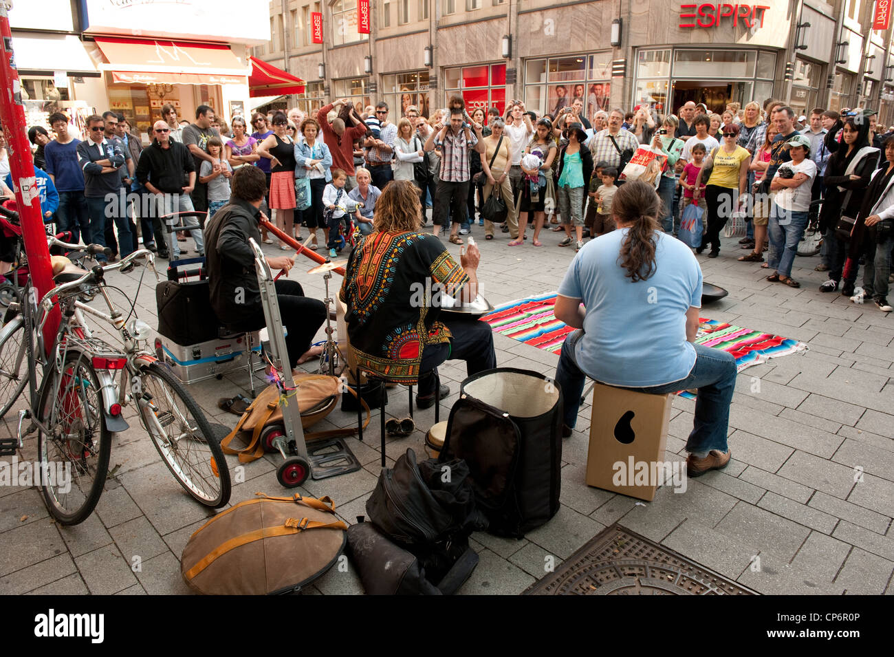 Artiste de rue musiciens Cologne Allemagne Europe Banque D'Images