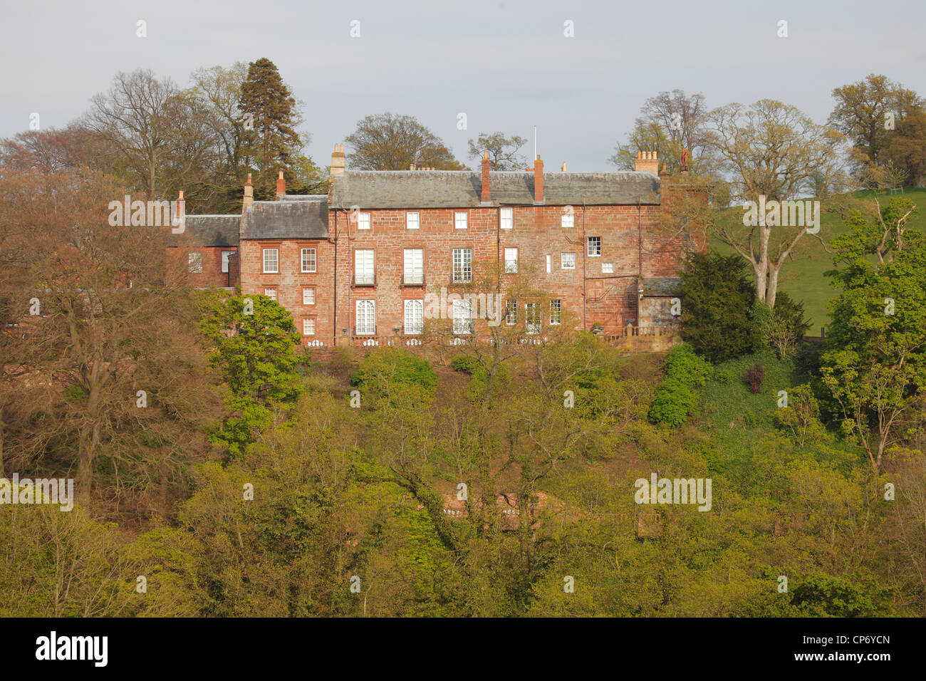 Corby Château administré par Dr Edward Haughey, maintenant Baron Ballyedmond, Great Corby près de Wetheral, Carlisle, Cumbria, Angleterre. Banque D'Images