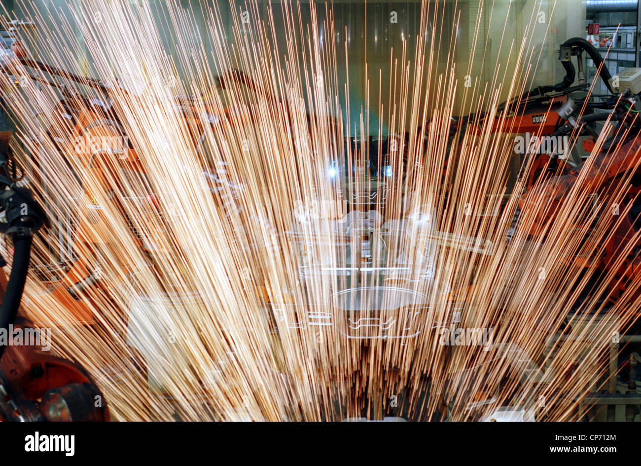 Voiture assemblée à l'usine Volkswagen AG à Emden, Allemagne Banque D'Images
