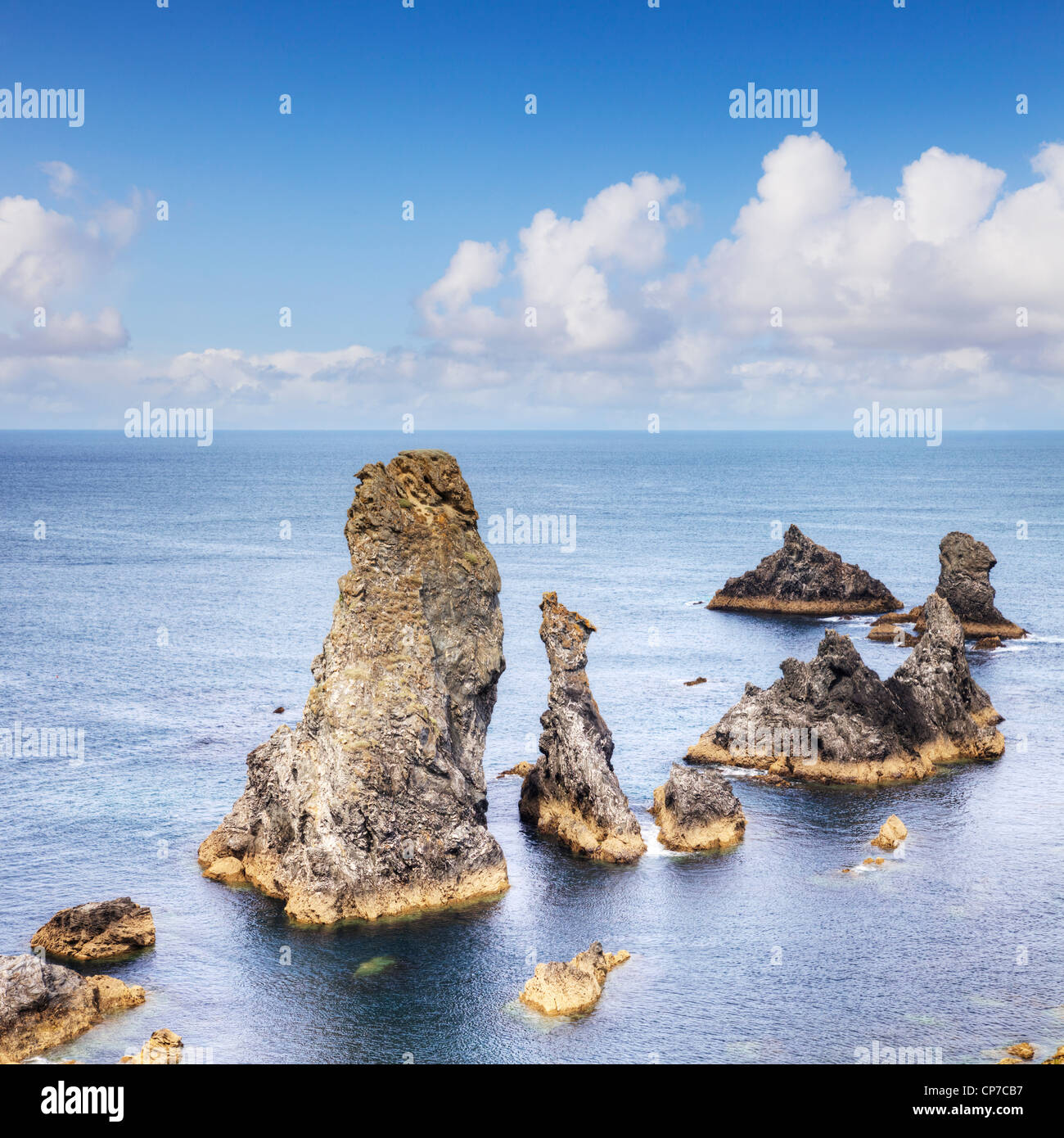 Comme peint par Claude Monet, Les Aiguilles de Port Coton, Belle-Ile, Bretagne, France. Banque D'Images