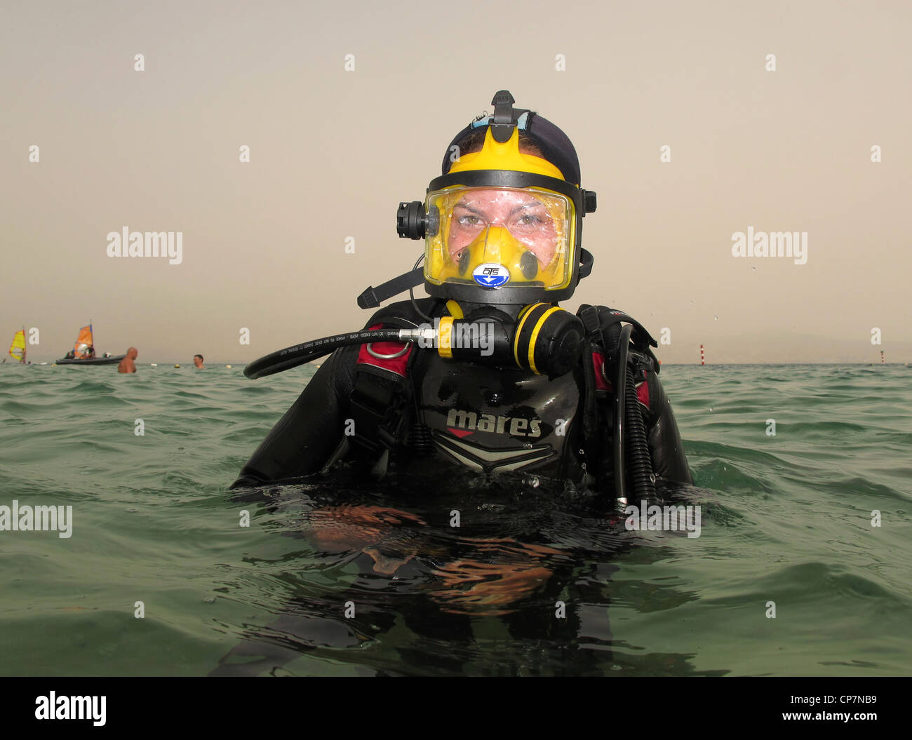 Plongée sous marine avec masque Banque D'Images