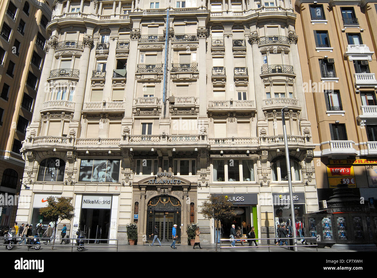 Bâtiment baroque l'hôtel Atlantico Gran Via Madrid Espagne Banque D'Images