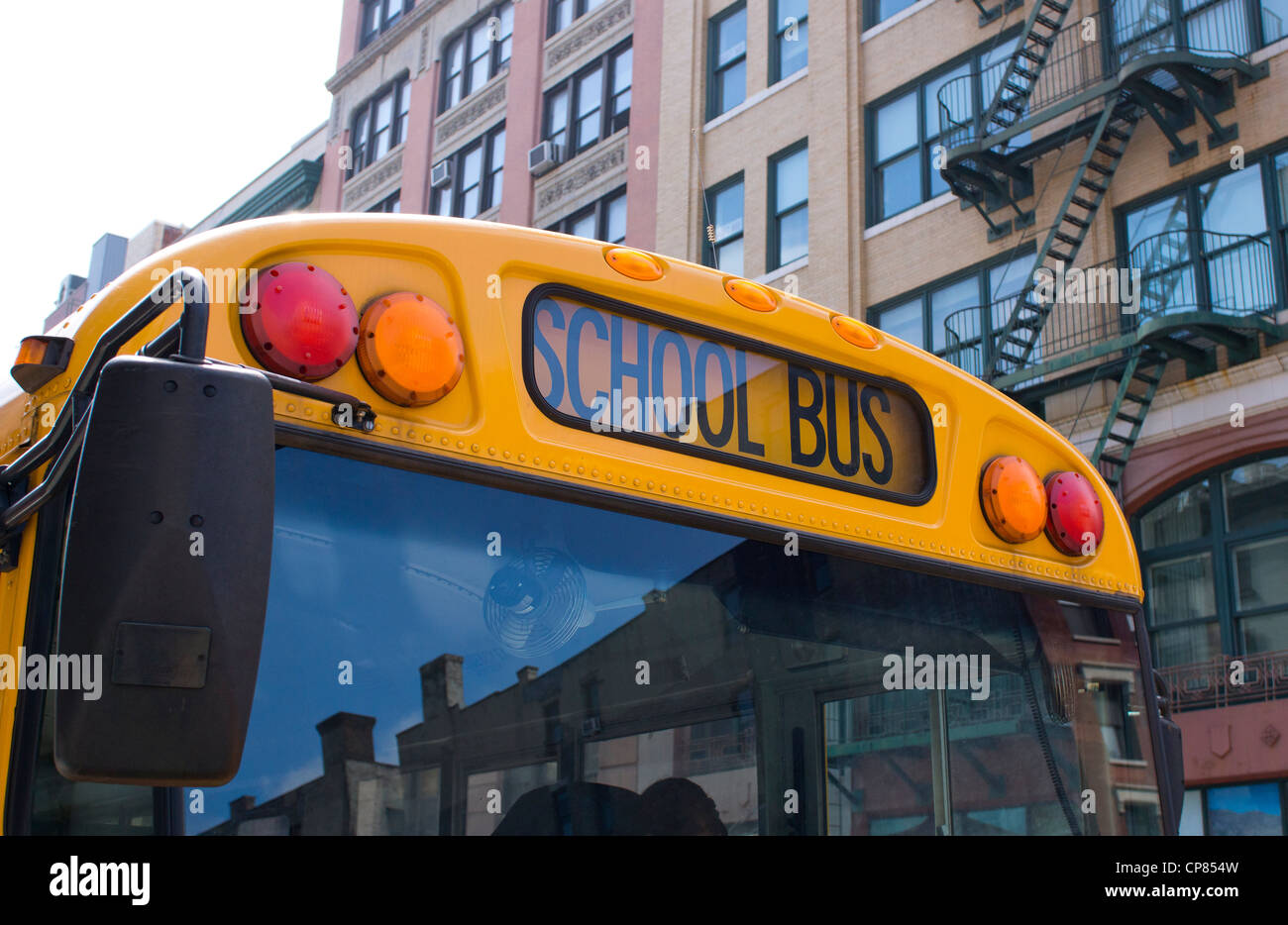 Autobus scolaire dans la ville de New York. Banque D'Images