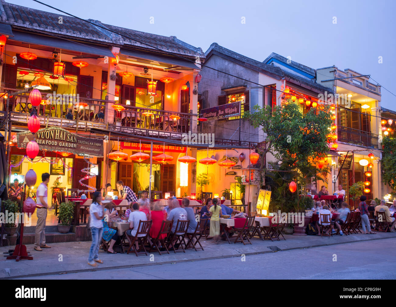 Compte tenu de soirée restaurant touristique en patrimoine de l'UNESCO ville de Hoi An au Vietnam Banque D'Images