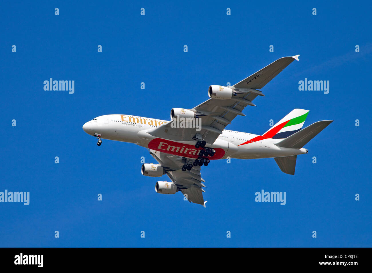 En Angleterre, Manchester, Manchester Airport, Unis un super jumbo a380 en approche finale sur l'aéroport de Manchester sur premier vol Banque D'Images