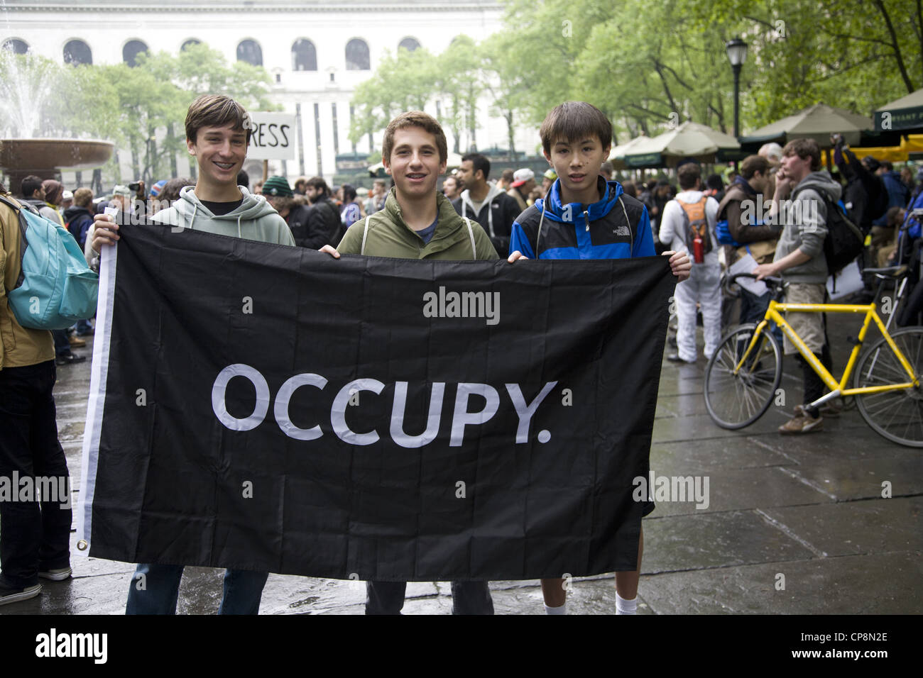2012 : actions et événements Premier Mai dans les rues et parcs de PARIS. Des groupes d'activistes et d'autres occupent étaient en grand nombre. Banque D'Images