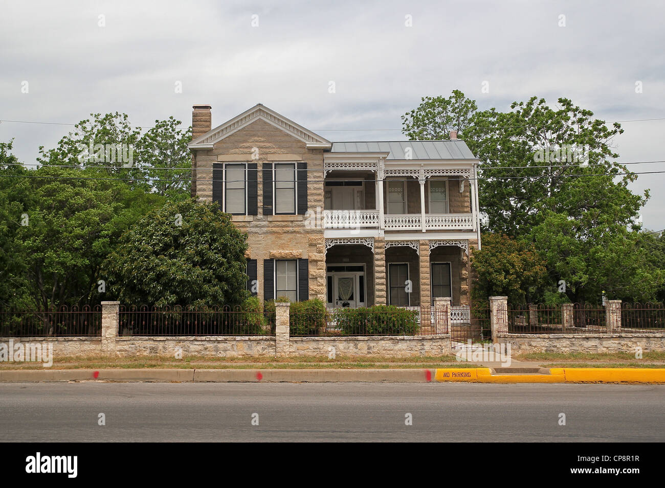 Une vieille maison dans la ville de Fredericksburg, au Texas Banque D'Images