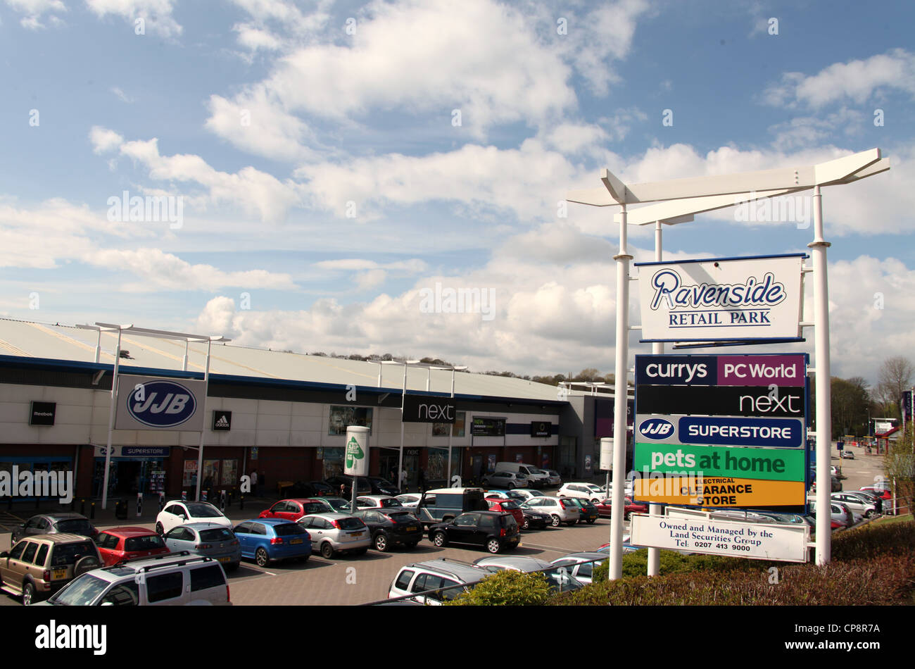 Ravenside Retail Park à Chesterfield Photo Stock - Alamy