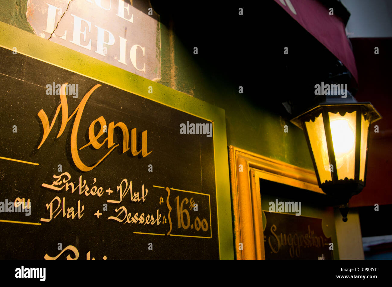 Menu du café autour du moulin, Montmartre, Paris, France Banque D'Images