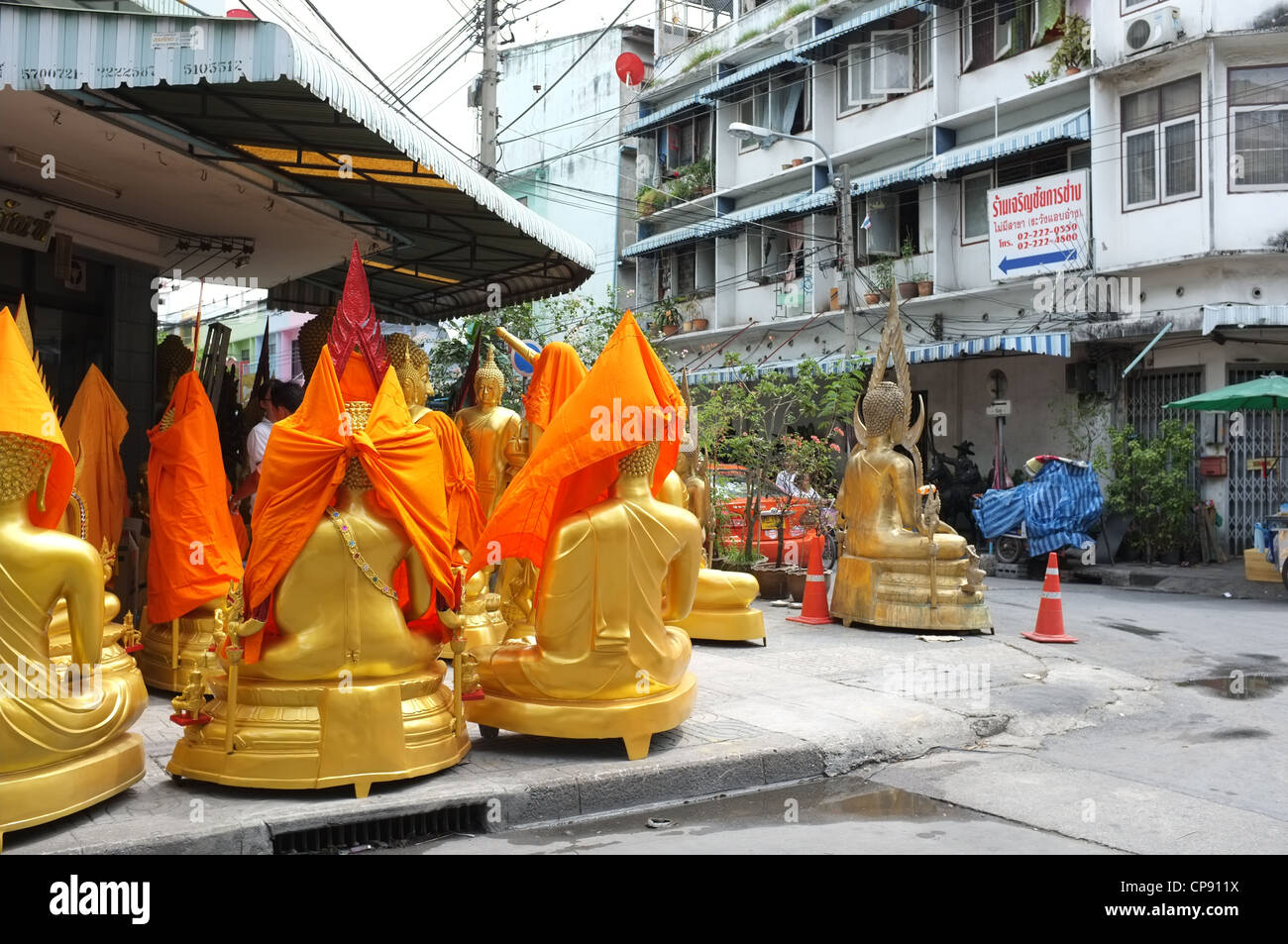 Images de bouddha vu ici en vente à l'extérieur d'une boutique à Bangkok. Banque D'Images