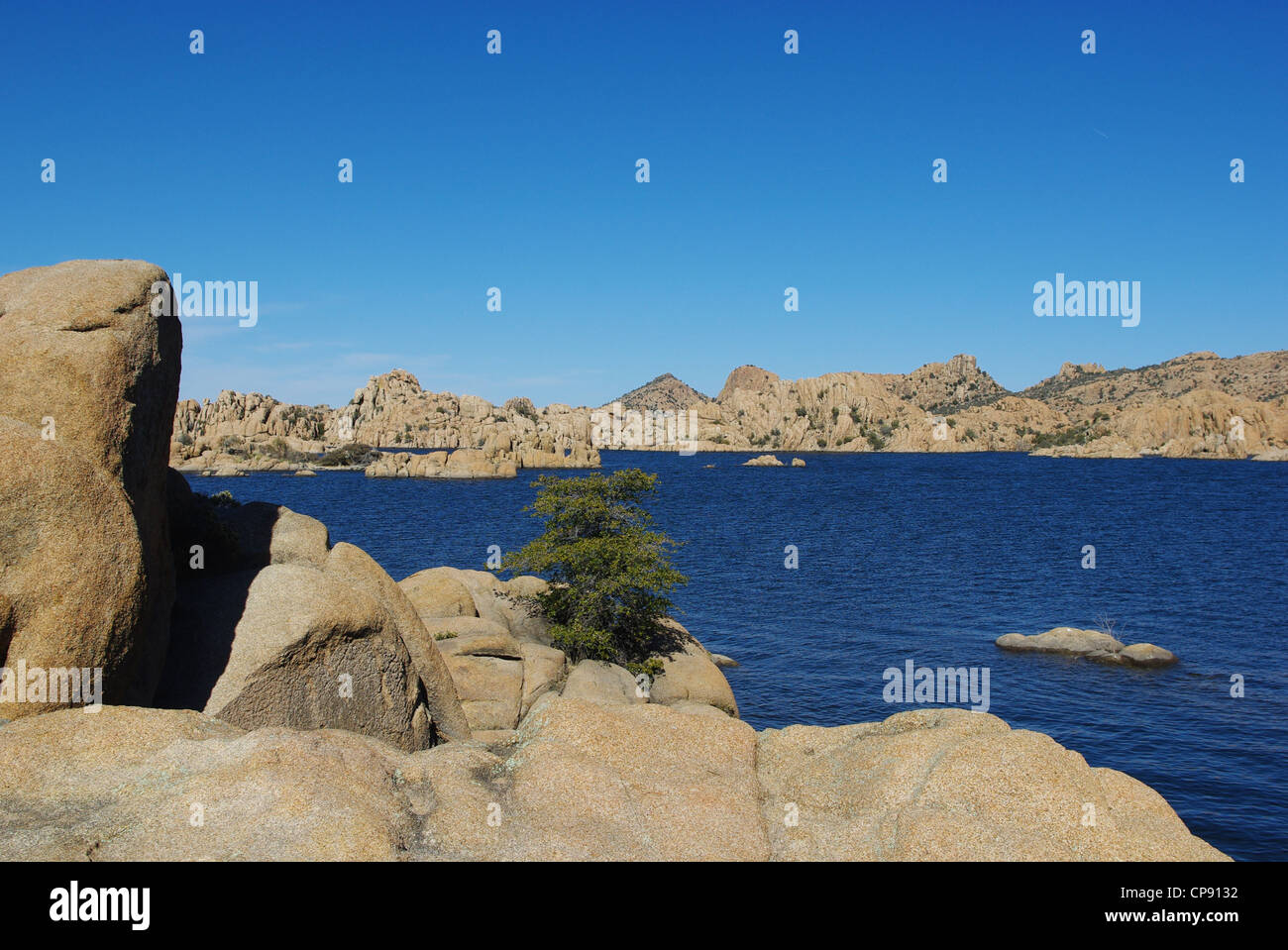 Belles pierres et de Watson Lake, Arizona Banque D'Images