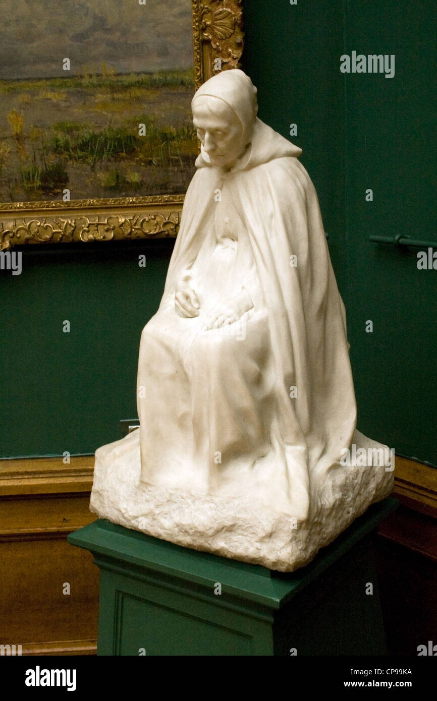 Vieille Dame - Sculpture de Charlier dans le musée Charlier Banque D'Images