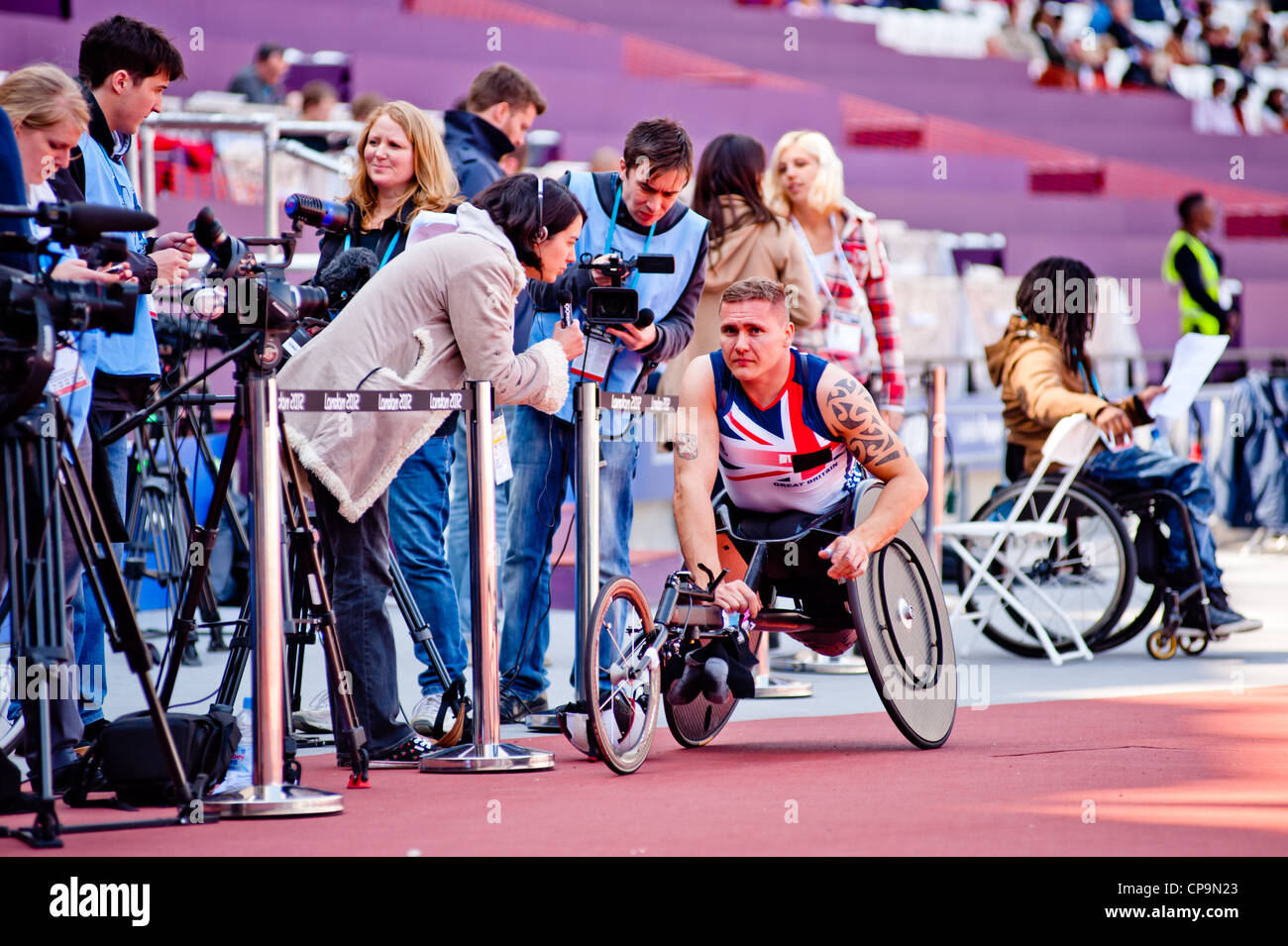L'athlète à Londres Visa Handicap Défi d'athlétisme au Stade olympique à Londres le 8 mai 2012. Banque D'Images