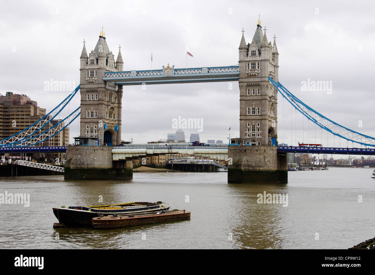 Tower Bridge sur la Tamise à Londres, Angleterre, RU Banque D'Images