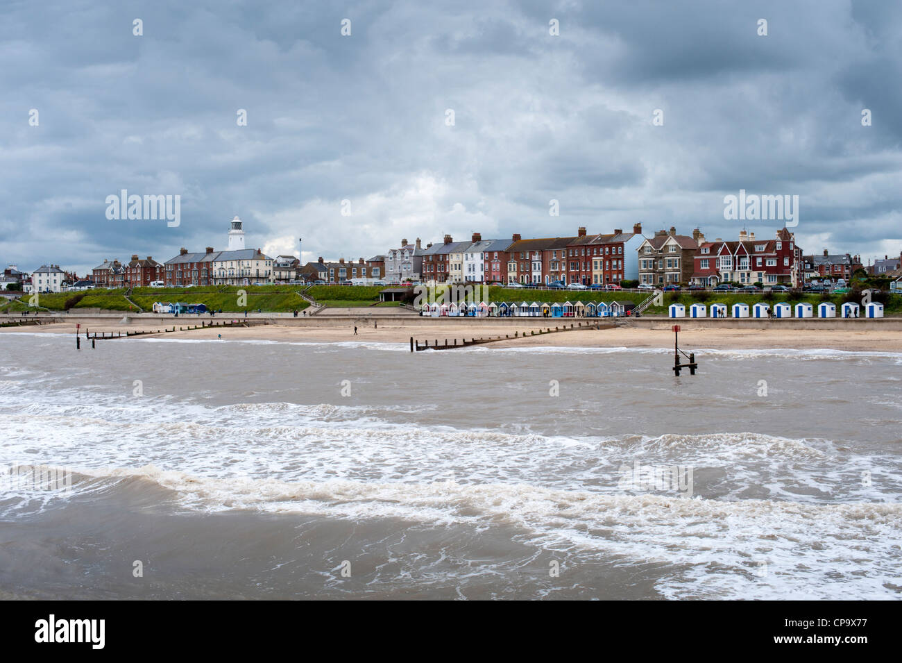 Southwold front de mer sur l'image montrant maisons élégantes et le phare UK Suffolk Banque D'Images