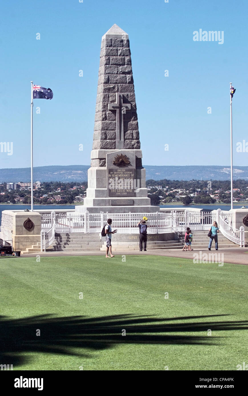 L'AUSTRALIE L'Australie occidentale Perth skyline. Mémorial de la guerre de l'État, Kings Park. Banque D'Images