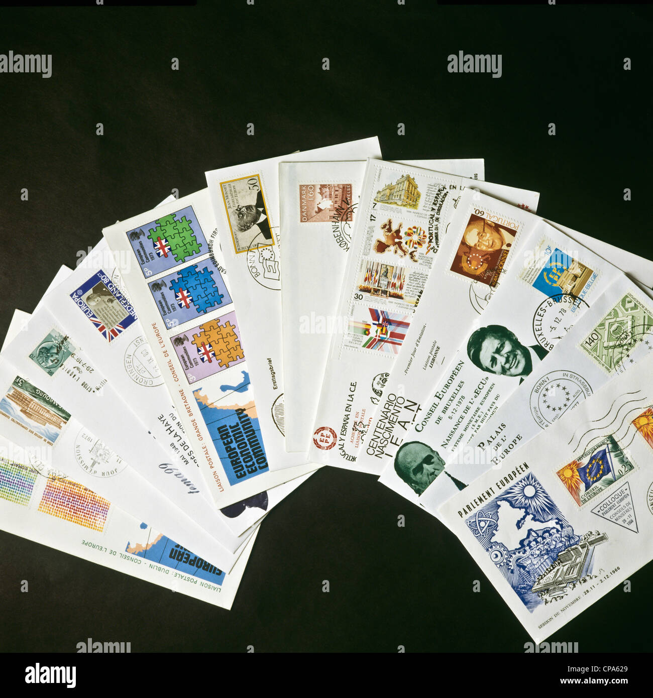 Première journée européenne numéro traite avec des timbres de collection Banque D'Images