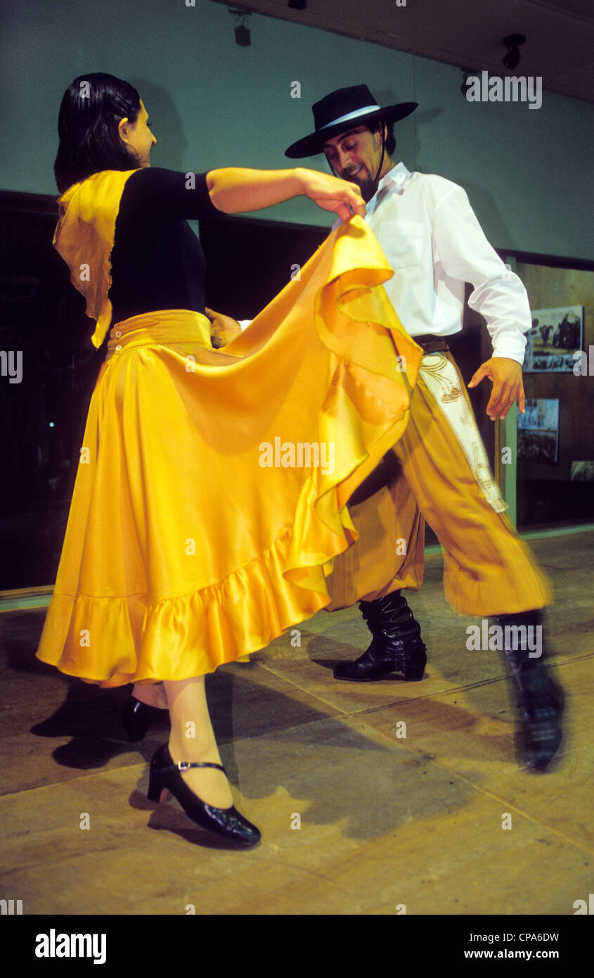 'Samba argentine ' danse traditionnelle. Estancia Alice . El Calafate, province de Santa Cruz. La Patagonie. L'Argentine. Banque D'Images