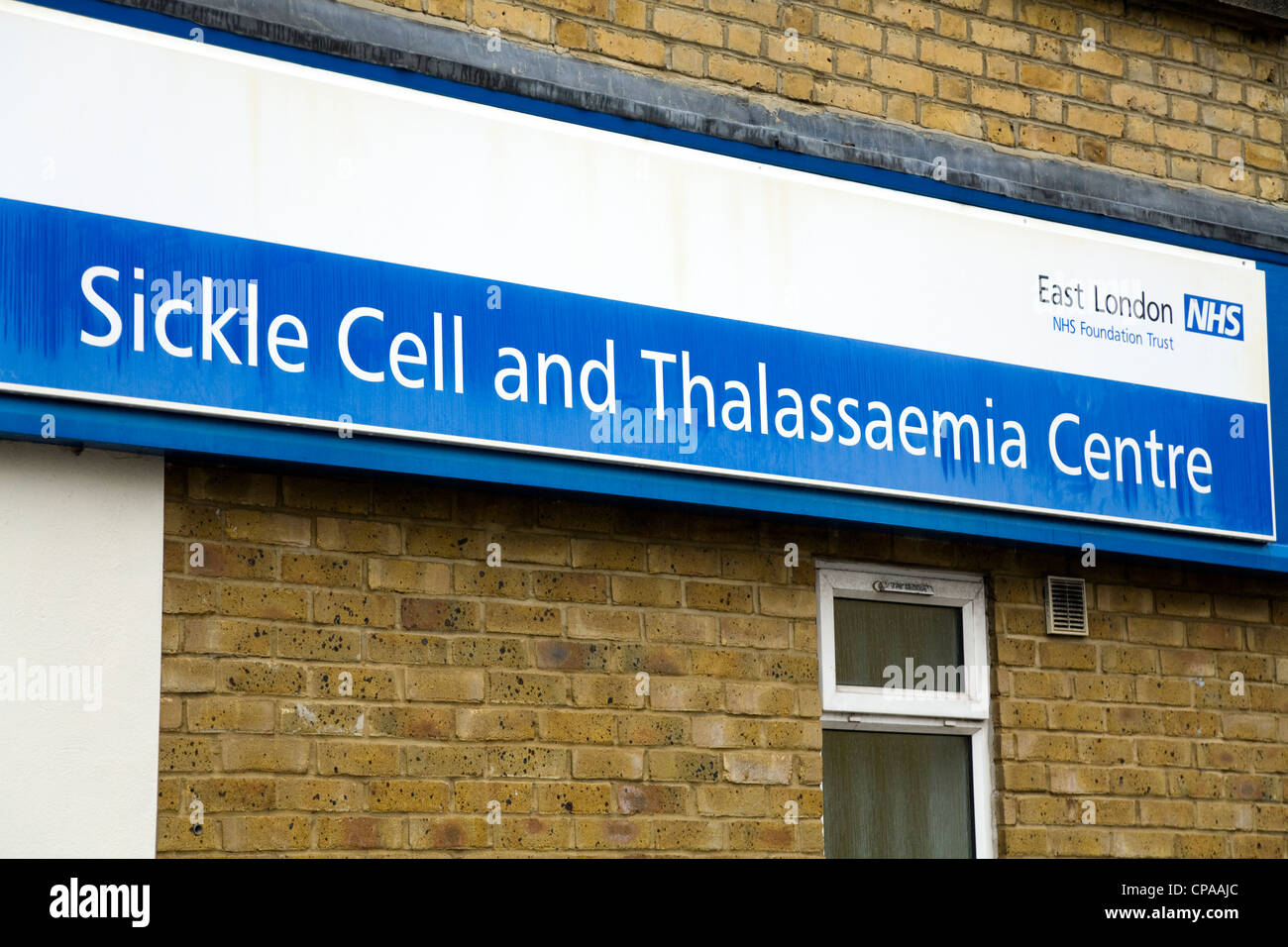 En dehors d'un signe extérieur de la drépanocytose et la thalassémie Centre à Londres. UK Banque D'Images En dehors d'un signe extérieur de la drépanocytose et la thalassémie Centre à Londres. UK Banque D'Images