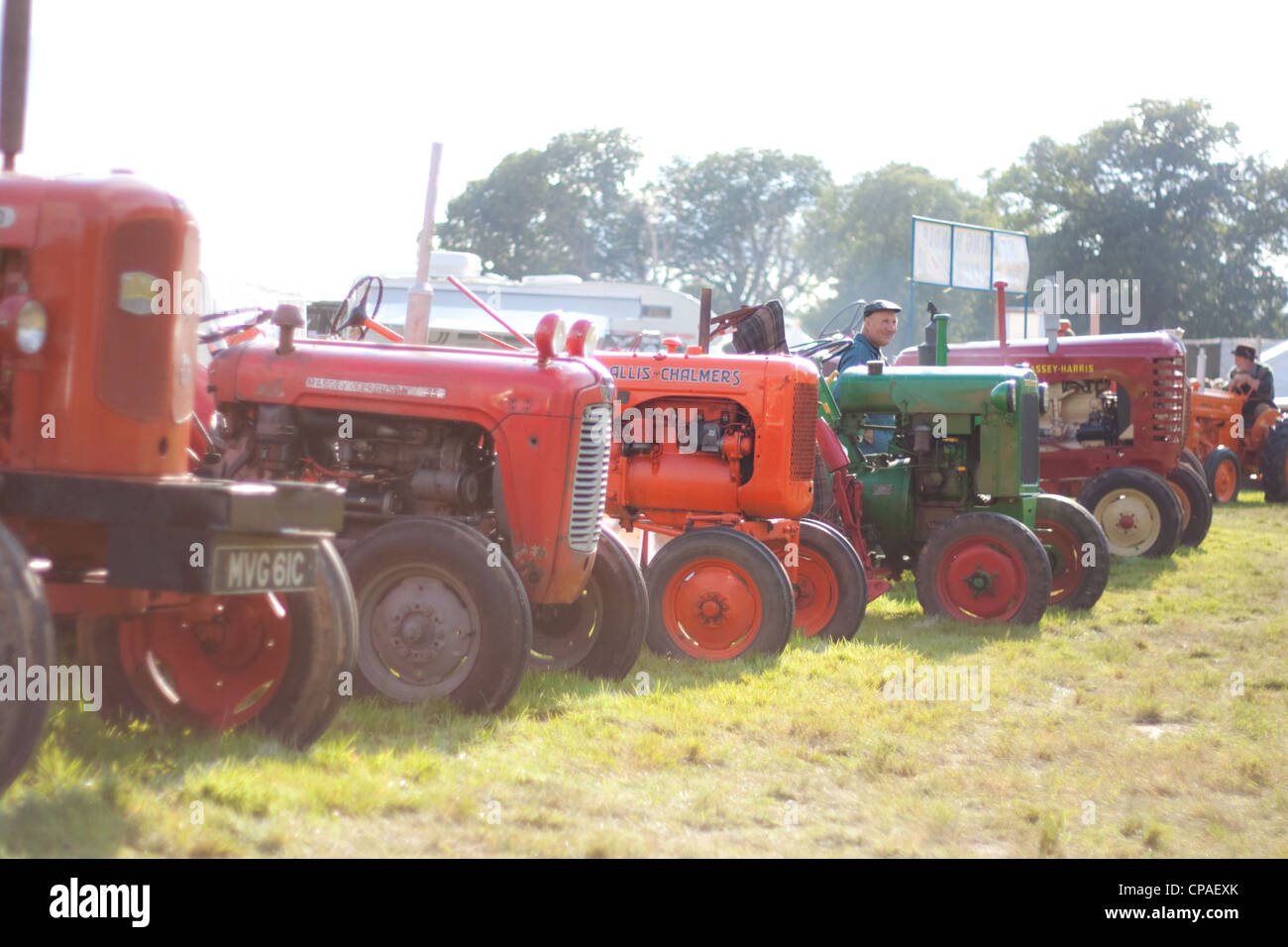 Vintage Tracteurs sur spectacle à l'Aylsham Show Août 2011 Banque D'Images