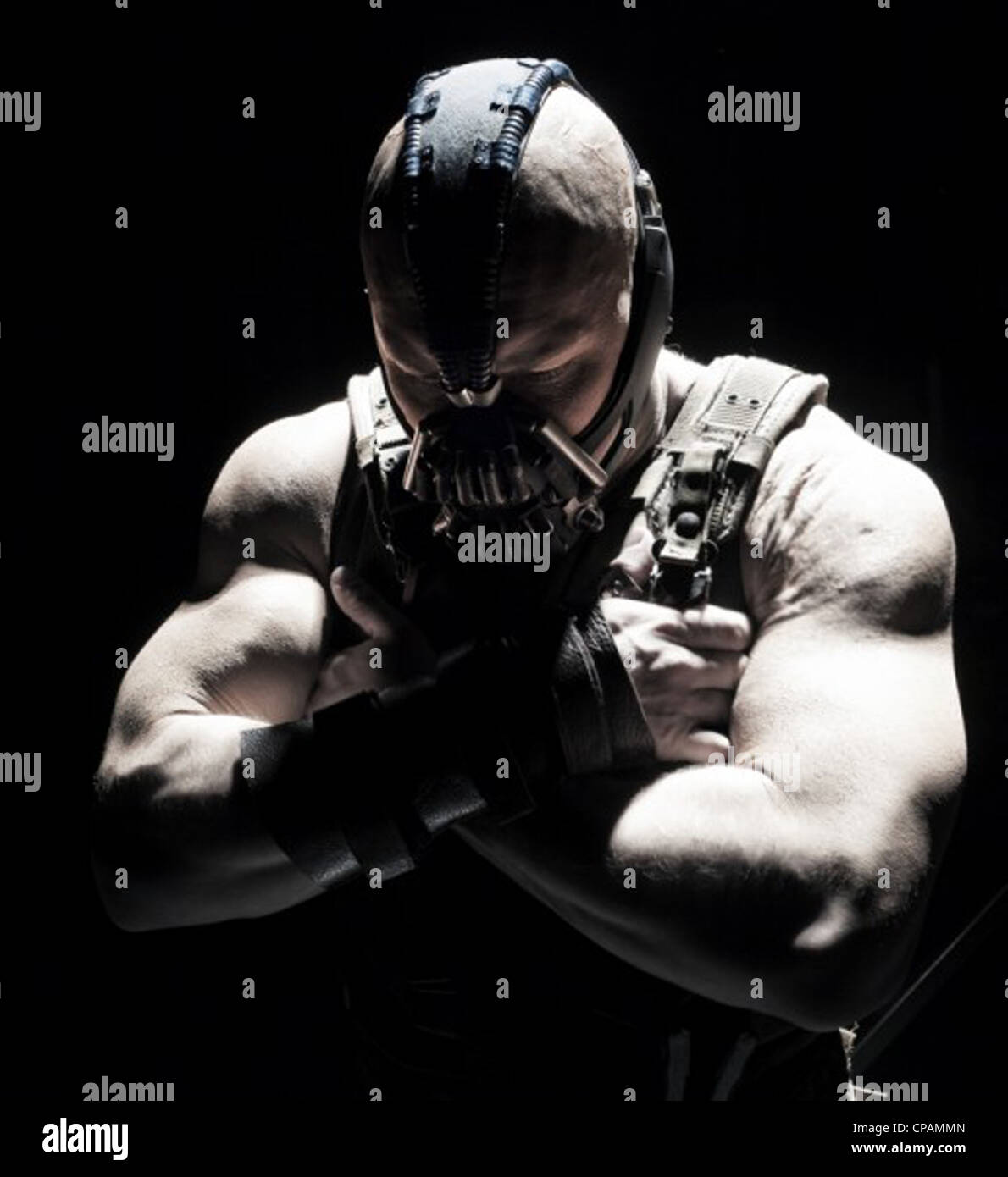 THE DARK KNIGHT RISES (2012) TOM HARDY, Christopher Nolan (DIR) 006 COLLECTION MOVIESTORE LTD Banque D'Images