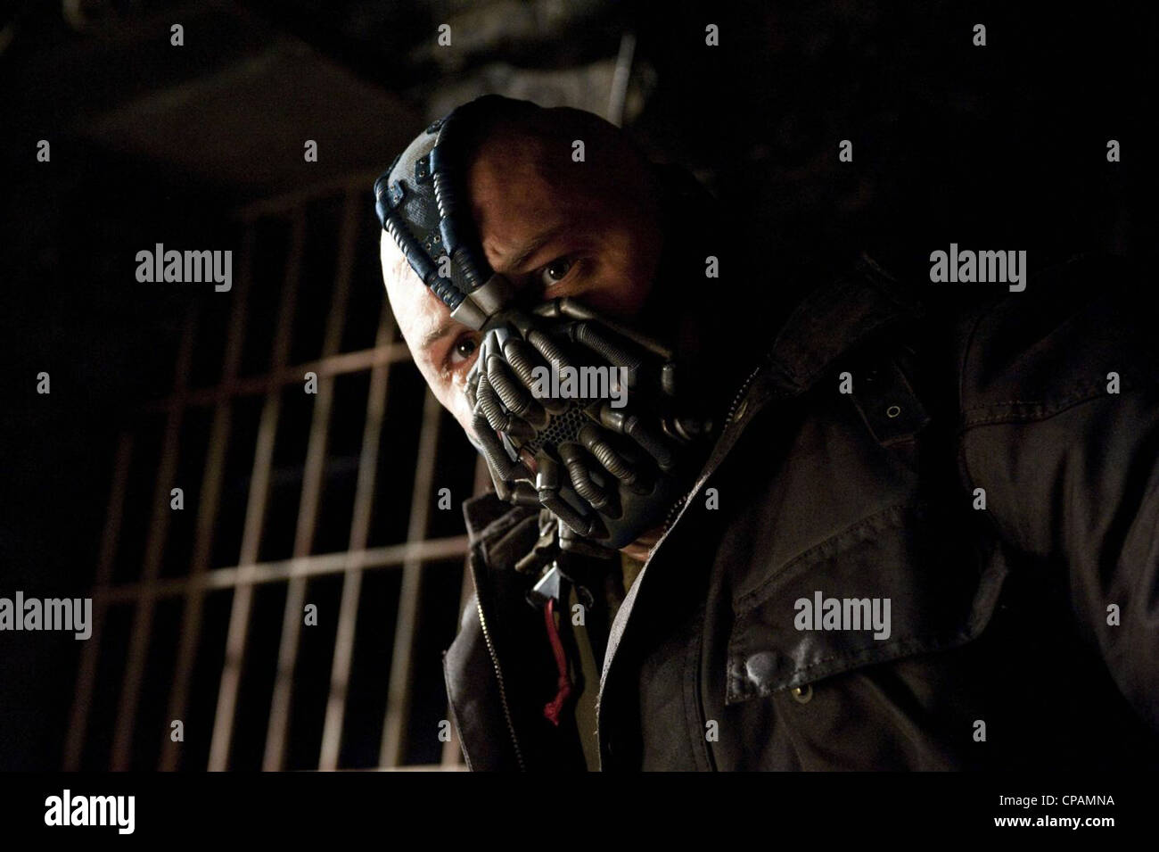 THE DARK KNIGHT RISES (2012) TOM HARDY, Christopher Nolan (DIR) 010 COLLECTION MOVIESTORE LTD Banque D'Images