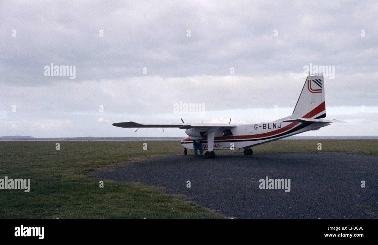 L'Orkney - avion à l'atterrissage de Westray Papa Banque D'Images