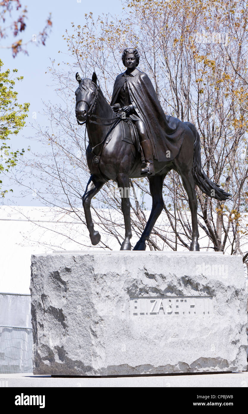 La reine Elizabeth II statue équestre Ottawa Banque D'Images
