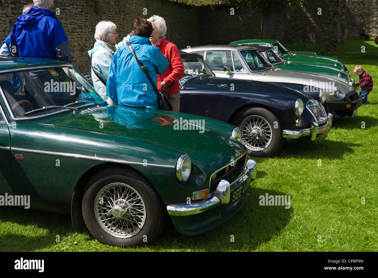 MG Owners Club affichage à l'exposition Festival Transports Marches de vintage and classic cars au salon de printemps Ludlow Food Festival Banque D'Images