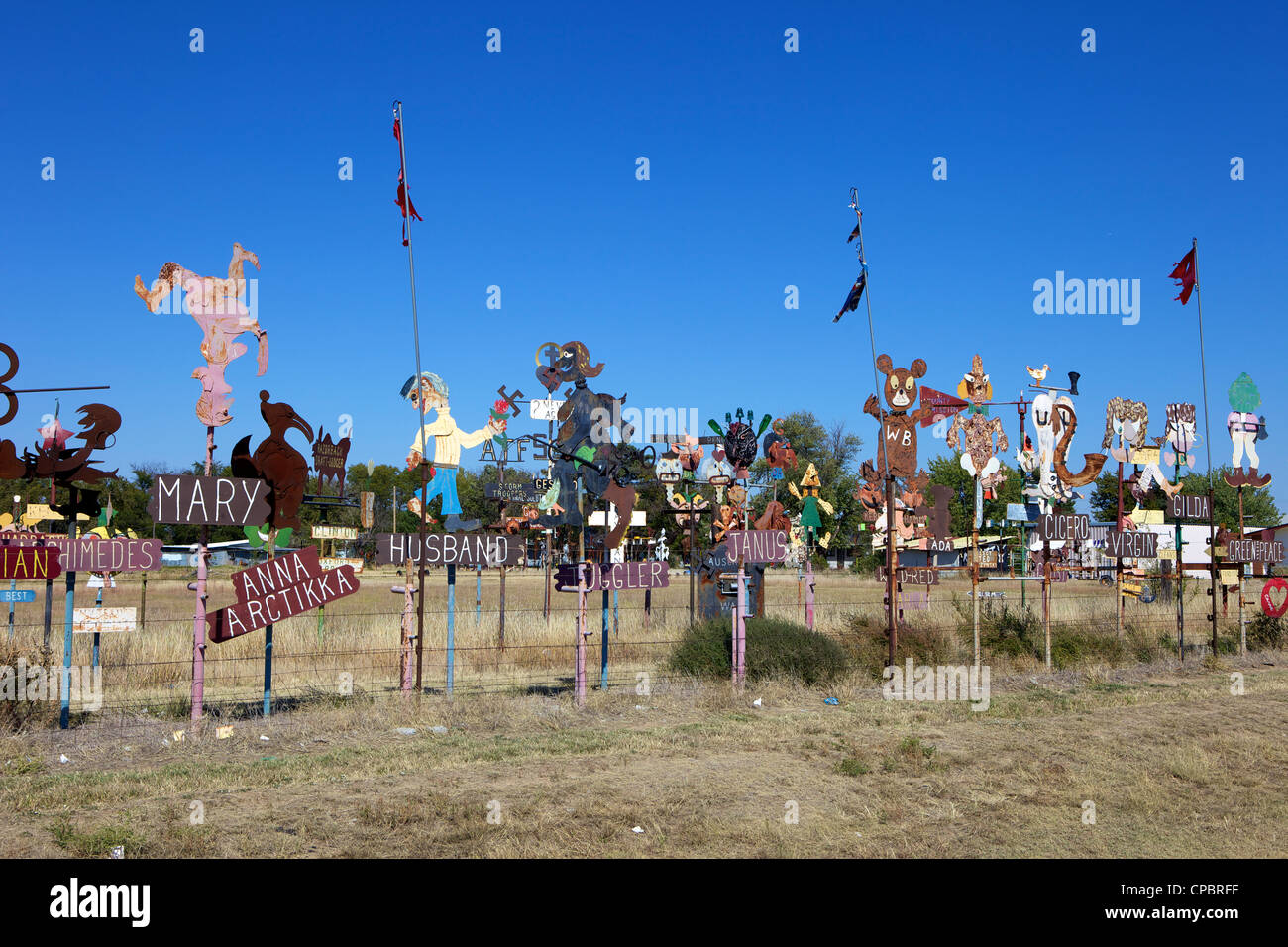 Sculptures en métal coloré, l'autoroute 54, Kansas, USA, Banque D'Images