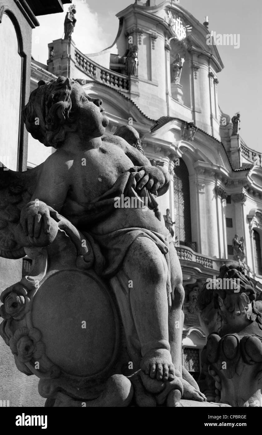Angel à partir de Prague - Trinity baroque - colonne à Lesser Town Square, 1713, par Giovanni Batista Alliprandi Banque D'Images