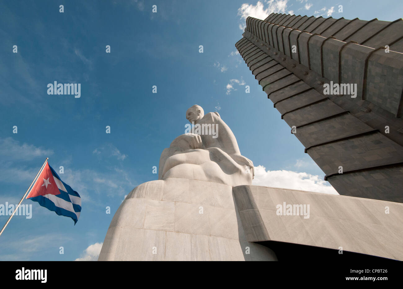 Jose Marti Memorial Statue & drapeau cubain, la Plaza de la Révolution, Habana Vedado, La Havane, Cuba Banque D'Images