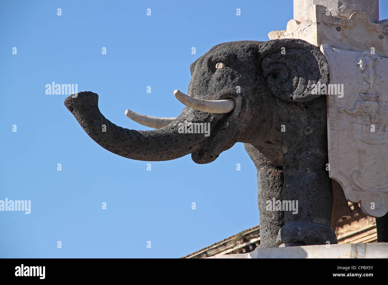 Statue de l'éléphant, construit en pierre de lave, symbole de Catane, Sicile, Italie Banque D'Images