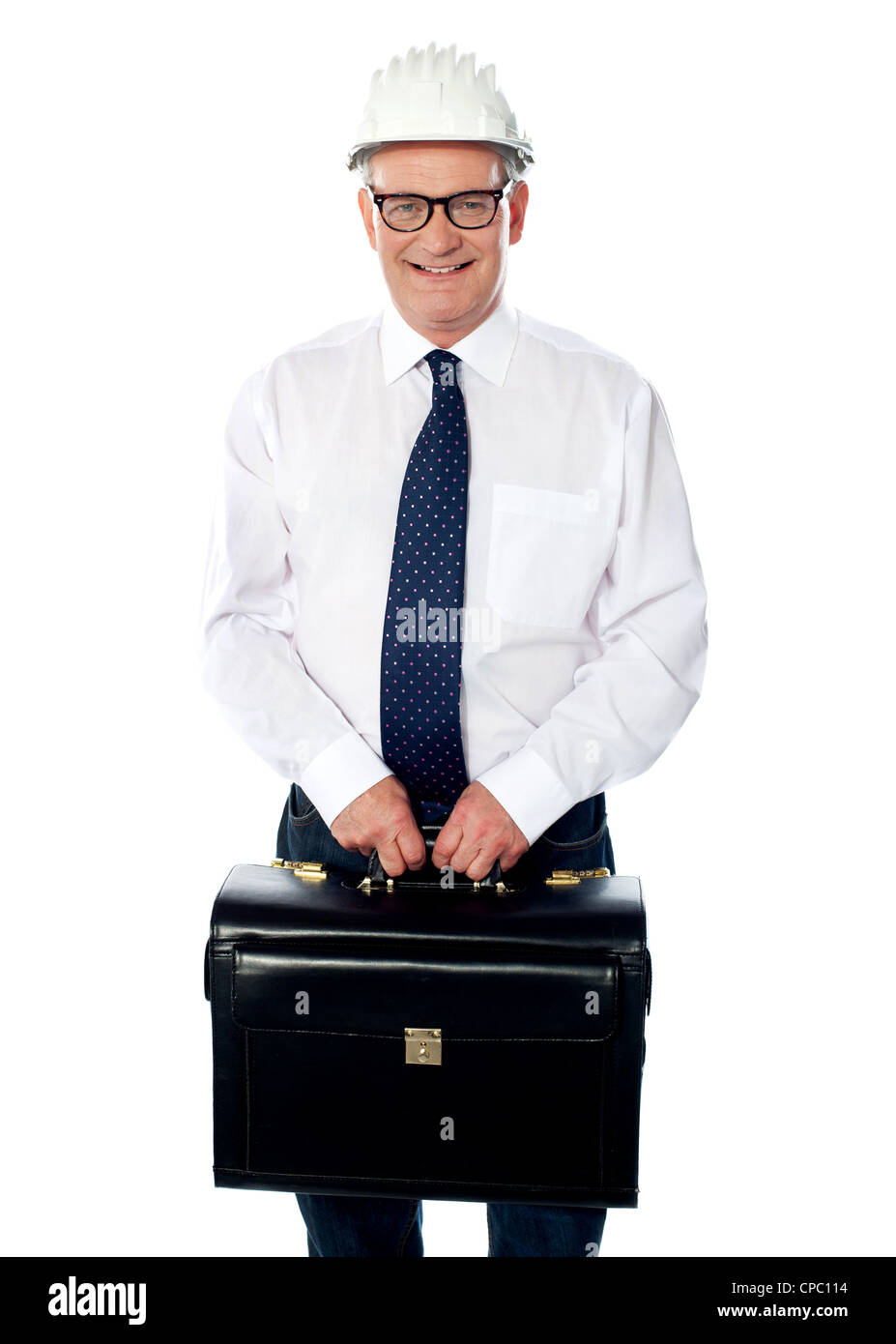Beau constructeur principal holding briefcase isolés contre white Banque D'Images